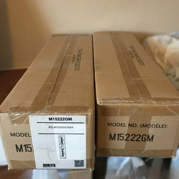 "Marco" Wall Sconce by MATTEO - BRAND NEW IN BOX! 𝟐 𝐚𝐯𝐚𝐢𝐥𝐚𝐛𝐥𝐞 - Picture 9 of 12